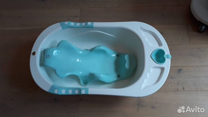 Детская ванночка для купания с подставкой