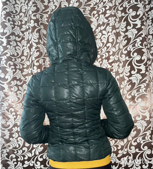 Куртка женская 42размер