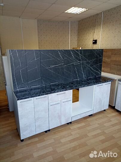 Кухня новая 2м в наличии