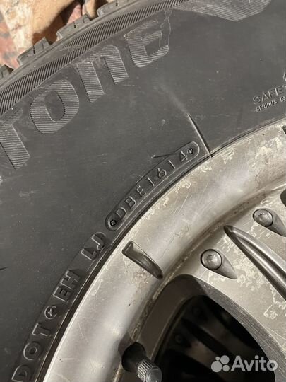 Bridgestone Blizzak DM-V2 265/70 R16