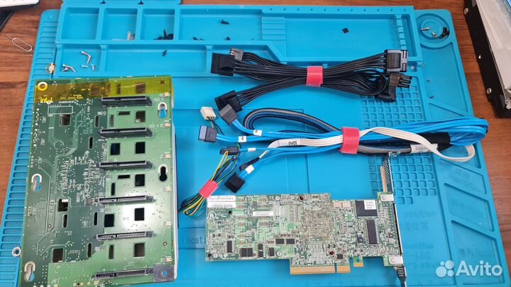 Raid контроллер Intel rs2bl040+корзина axx6drv3gex