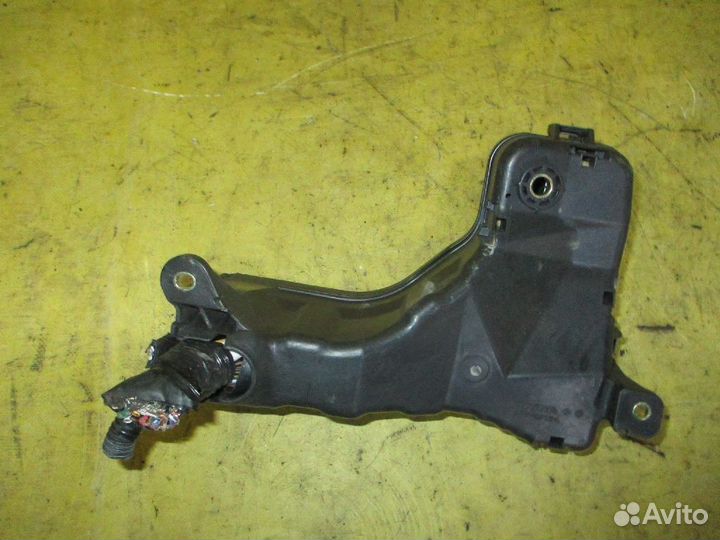 Блок предохранителей Toyota Mark ii GX110