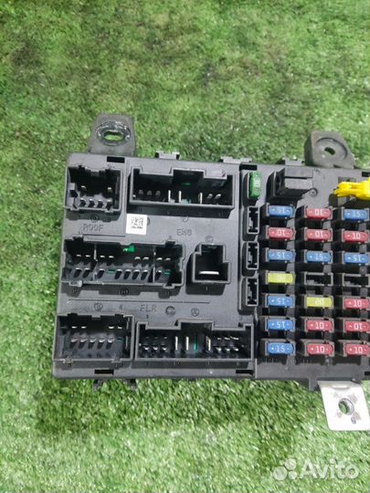 Блок предохранителей салонный Hyundai Getz G4EE