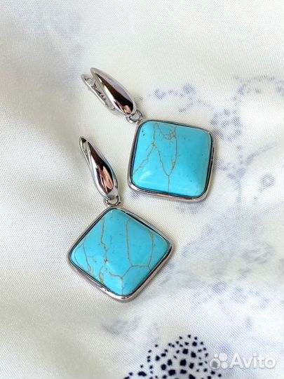 Серебряные серьги с бирюзой 925