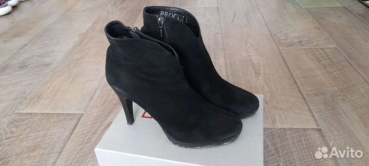 Ботинки женские