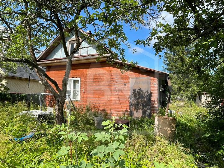 Дача 50 м² на участке 8 сот.