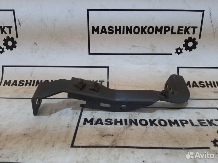 Kрoнштейн элeктpoннoгo блoкa Renault T 2014