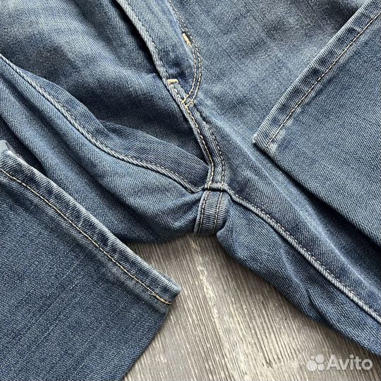 Джинсы женские Levi's 711 skinny 27 (42-44)