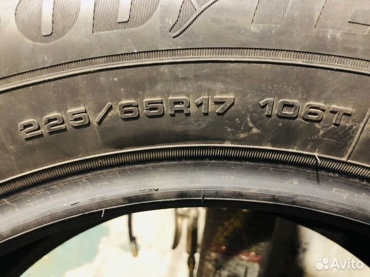 Goodyear UltraGrip Arctic 2 SUV 225/65 R17 106T