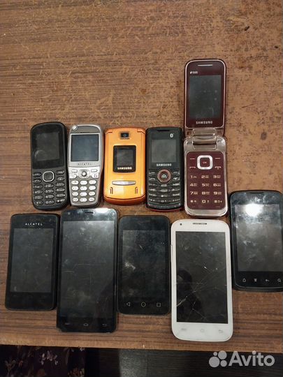 Сотовые телефоны