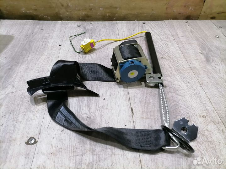 Ремень безопасности задний правый VW Passat B7