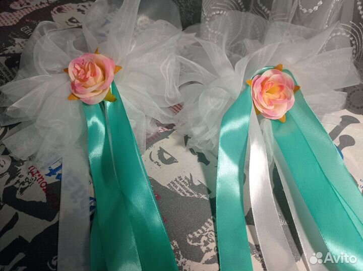 Свадебное украшение на машину