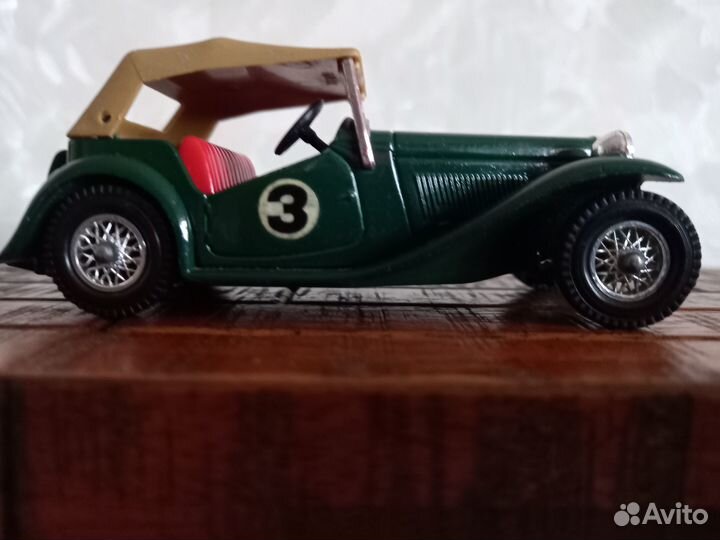 Машинка Matchbox model of Yesteryear№8 1945 MG T.C