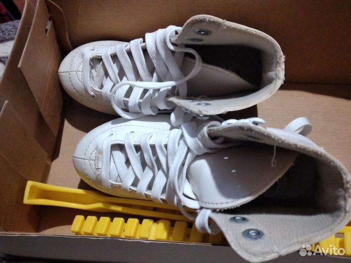 Коньки фигурные