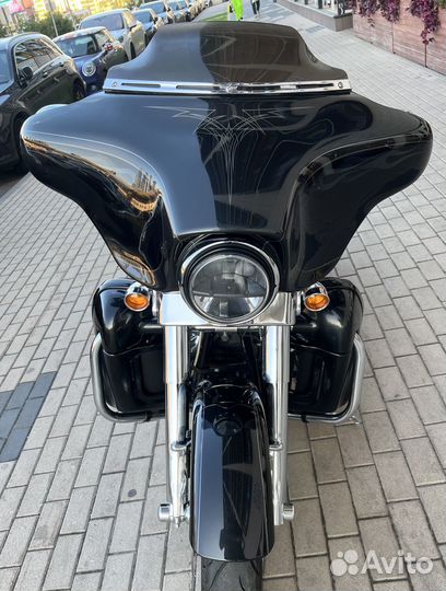Street Glide CVO (Black Diamond)