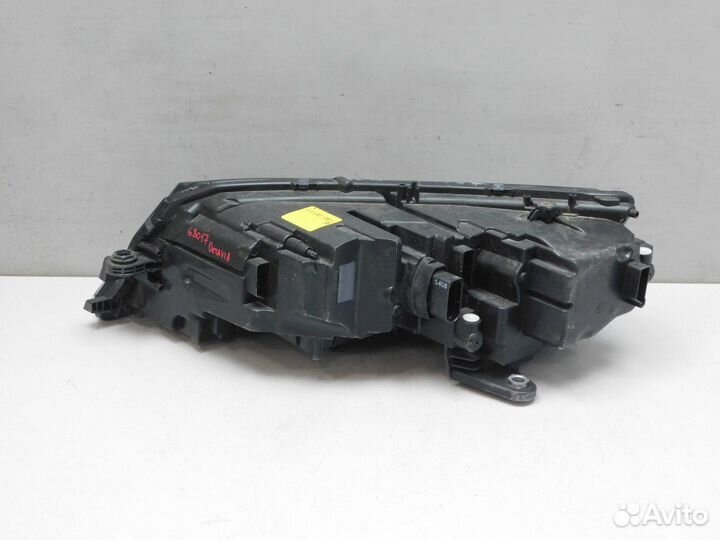 Фара правая Skoda Octavia