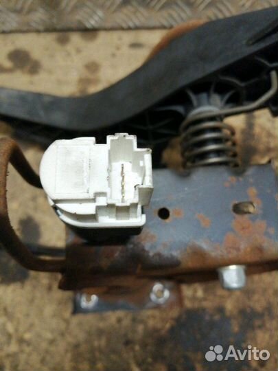 Педальный узел LADA Largus LB K7M 2013