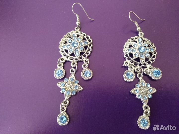 Браслеты, серьги, цепи