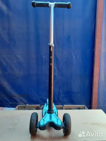 Самокат детский трехколесный