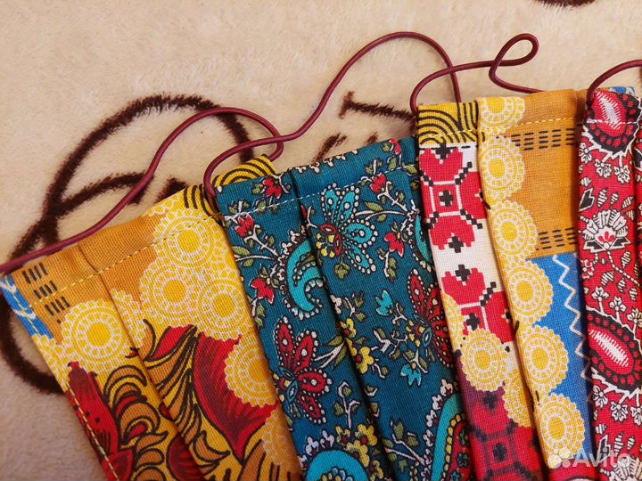 Маска модная