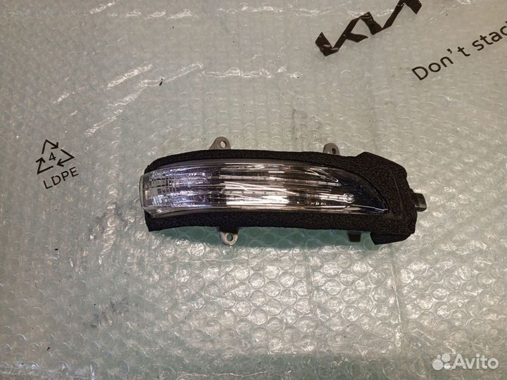 Повторитель поворота Toyota Land Cruiser 200