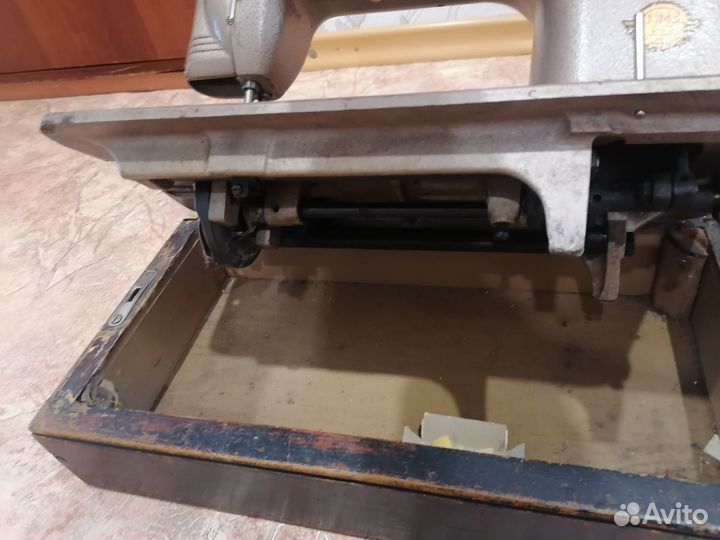 Швейная ручная машинка подольск 1970 год