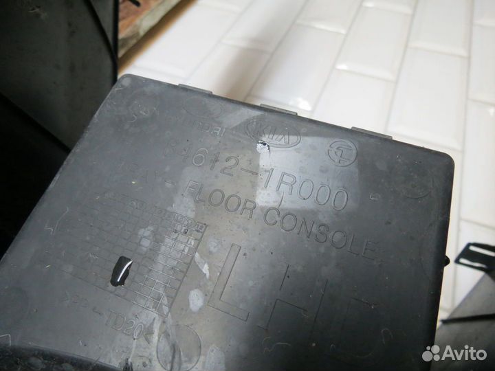 Центральная консоль Hyundai Solaris