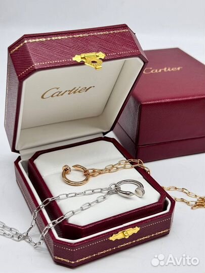 Золотой кулон Cartier