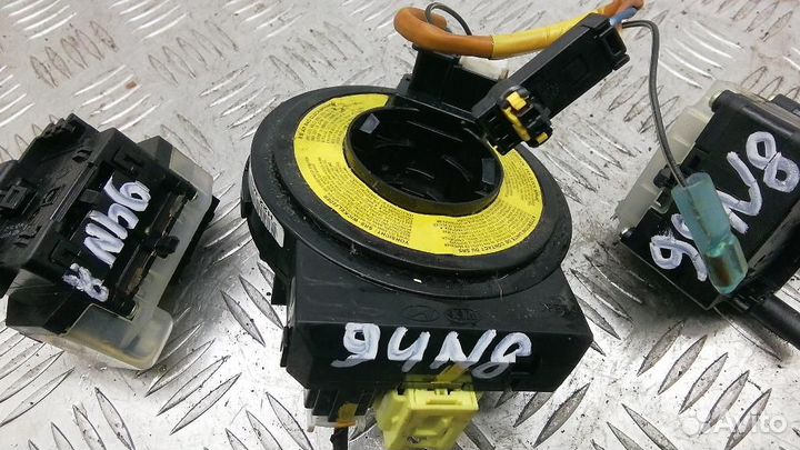 Переключатель поворотов подрулевой Hyundai i30