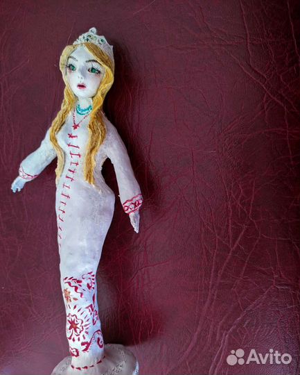 Статуэтка ручной работы 