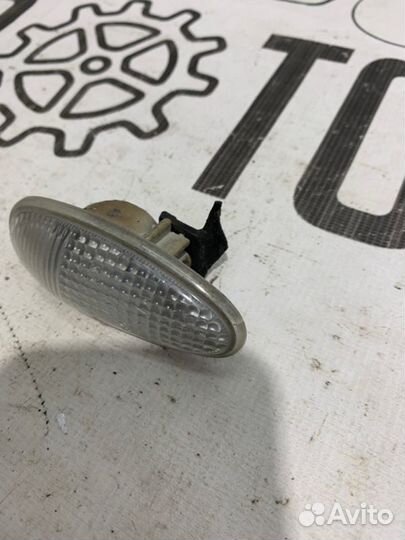 Повторитель поворота Mitsubishi Outlander 1 4G63