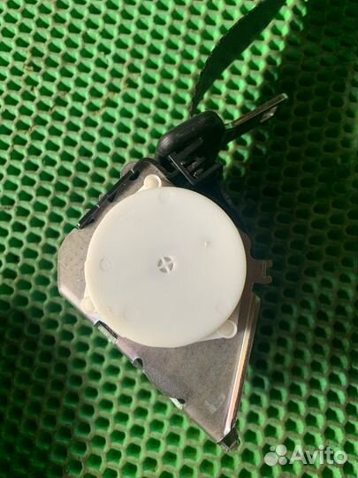 Ремень безопасности задний правый Ford Focus 3 3