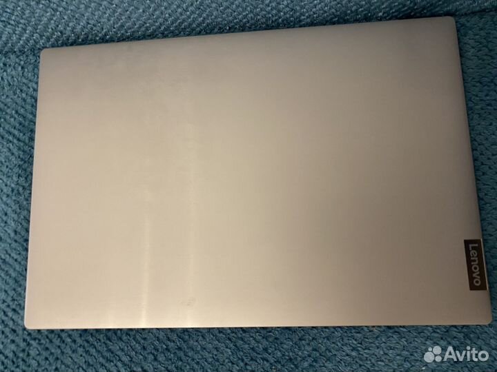 Ноутбук Lenovo 17.3 Ryzen 7 / 20 GB RAM / 1128GB