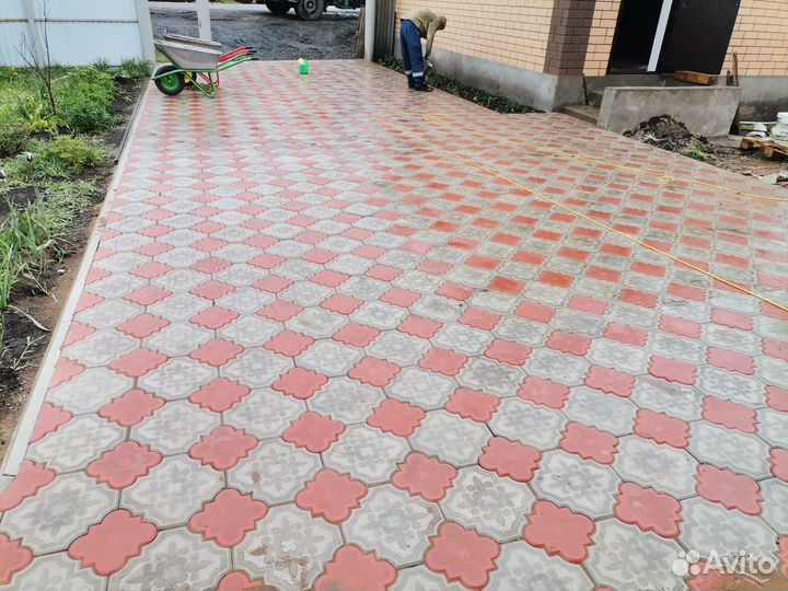 Укладка тротуарной плитки, брусчатки