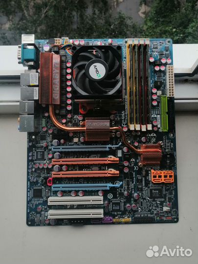 Материнская плата с видеокартой