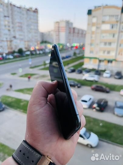 iPhone X, 64 ГБ