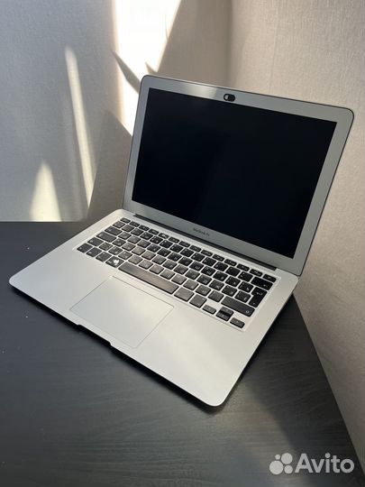 Apple MacBook Air 13 (2017)