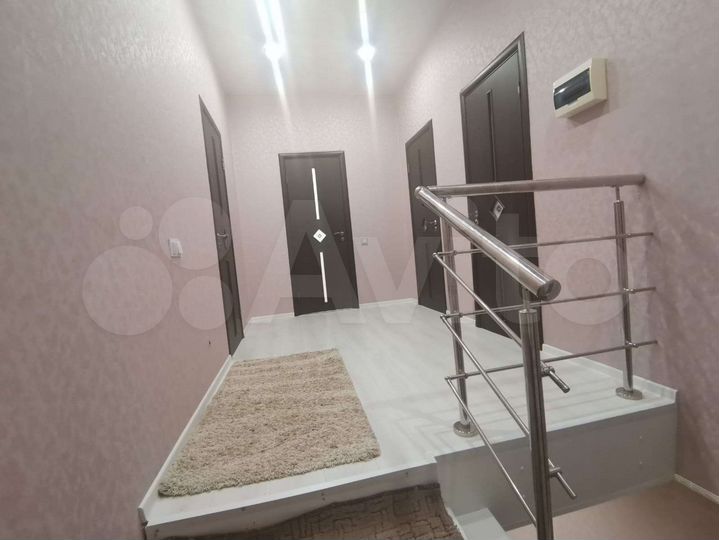 Дом 160 м² на участке 4 сот.