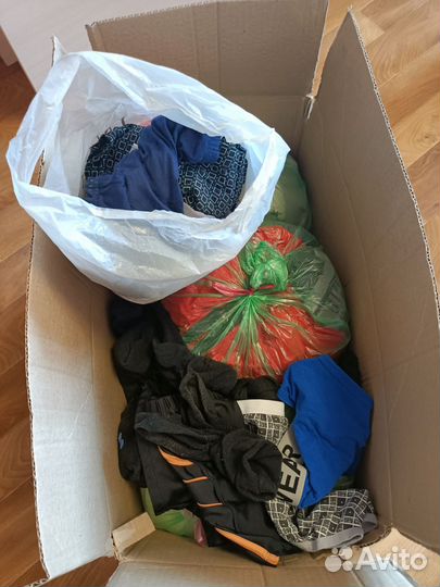 Одежда р-р 44 -46 б/у 1 коробка