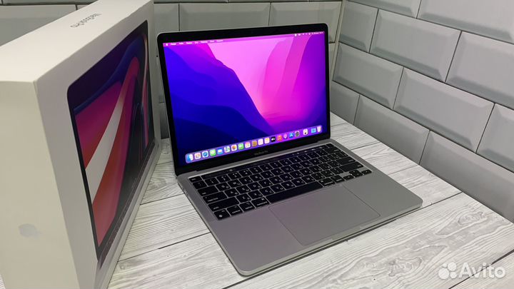 MacBook Pro 13” 2022 — M2, 8/512, 135 циклов