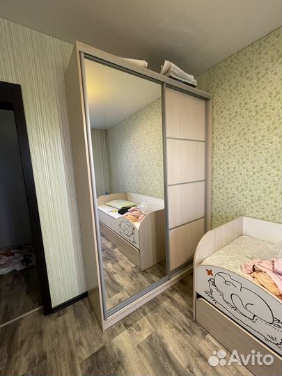 Платенной шкаф