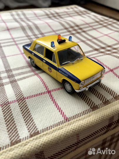 Машинки металлические модельки