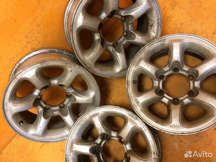 1 шт. Диски - диаметр 15 PCD 6х139,7