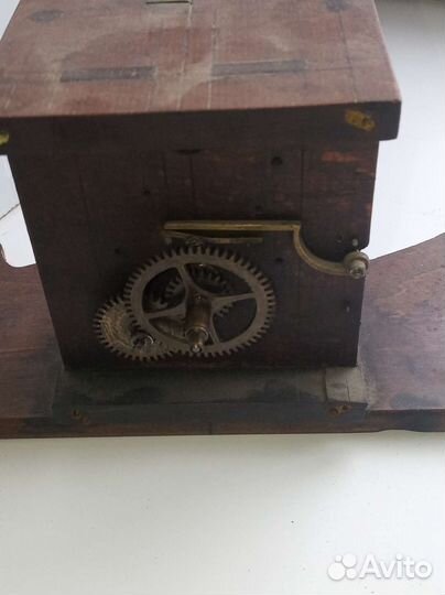 Механизм от часов Мозер