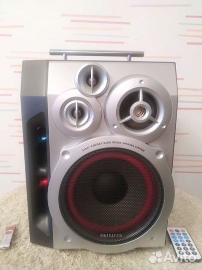 Блютуз колонка 