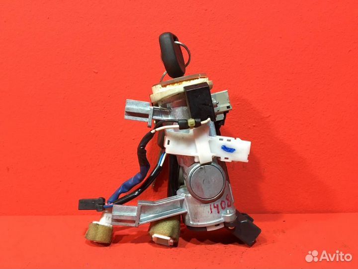 Замок зажигания Mitsubishi Pajero SUV 4M41 3.2L