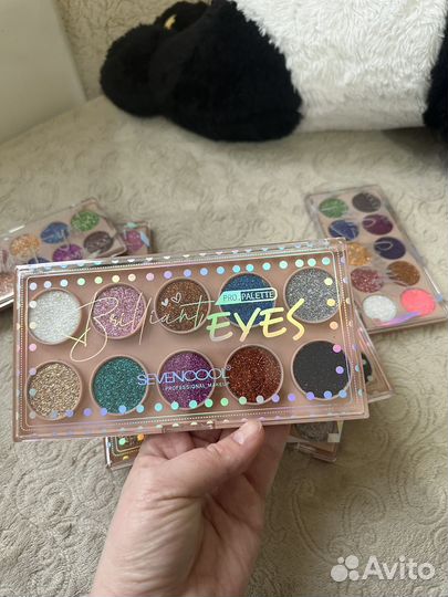 Глиттер. Блестки для макияжа