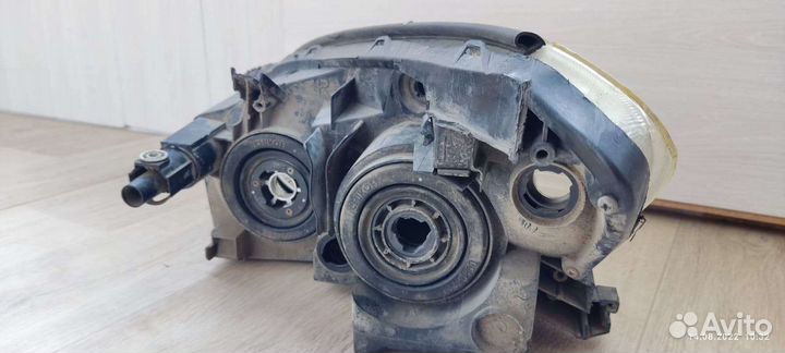 Фара toyota rav4 30 правая