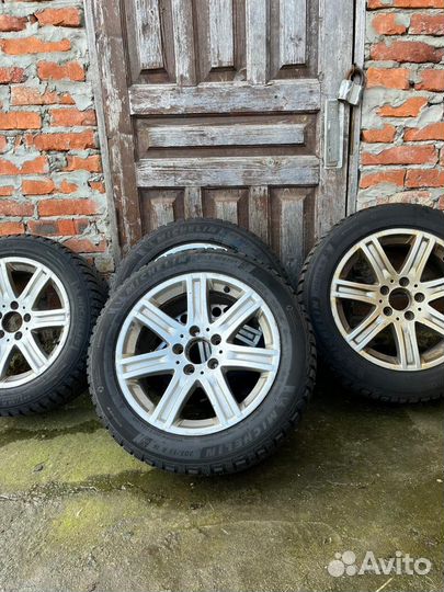 Michelin X-Ice North 4 205/55 R16