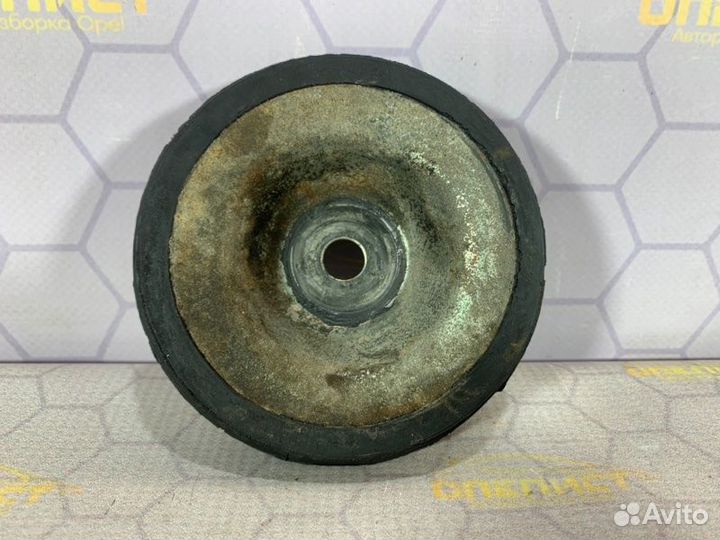 Опора амортизатора передняя Opel Vectra B 2000